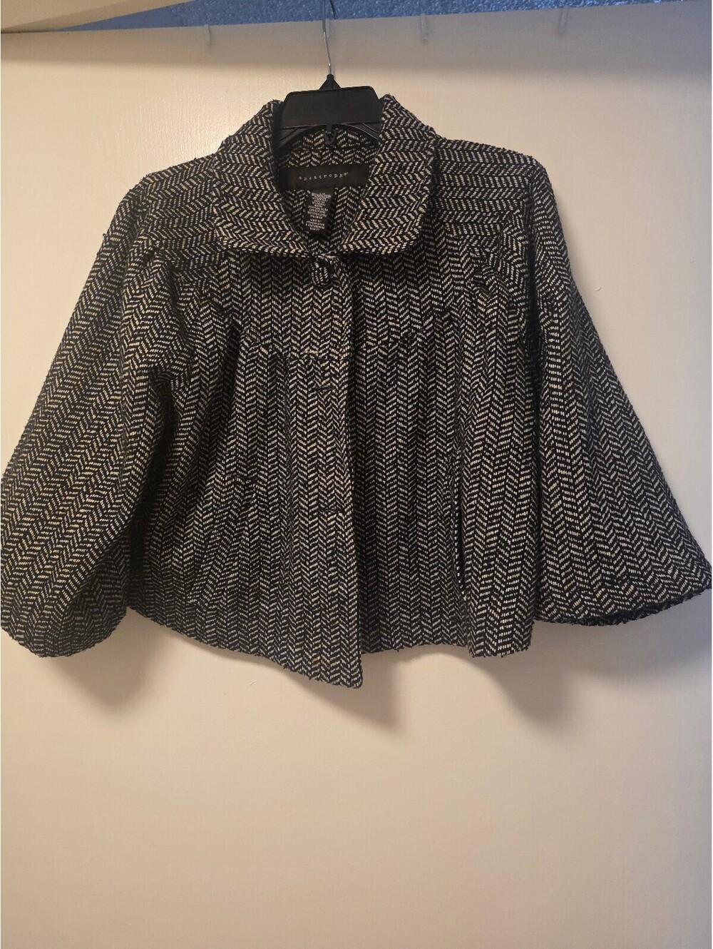 Apostrophe black and white wood blend coat